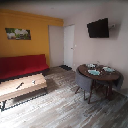 3 Apt T2 Cosy De 40 A 50 M2 Ideal Pour Un Deplacement Pro " Les Iris " Bourg-Saint-Andéol Buitenkant foto