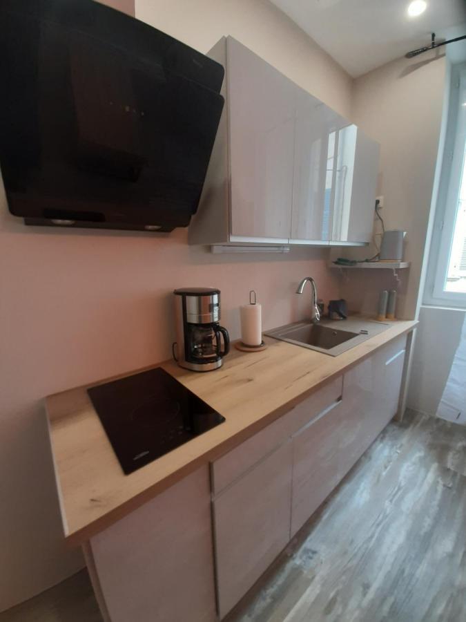3 Apt T2 Cosy De 40 A 50 M2 Ideal Pour Un Deplacement Pro " Les Iris " Bourg-Saint-Andéol Buitenkant foto