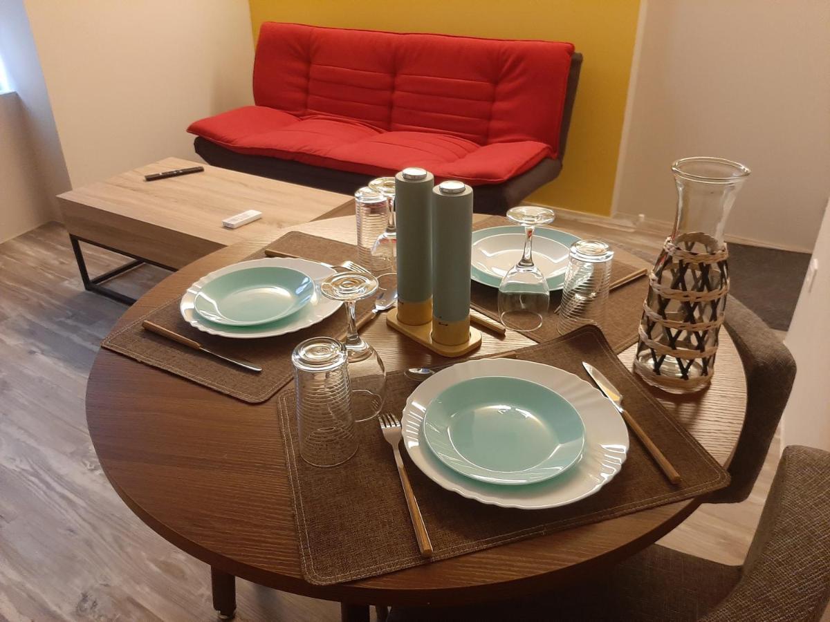 3 Apt T2 Cosy De 40 A 50 M2 Ideal Pour Un Deplacement Pro " Les Iris " Bourg-Saint-Andéol Buitenkant foto